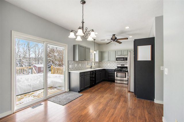 58703 Kristina Circle, Paw Paw, MI 49079