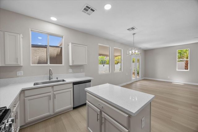10756 Valencia Hills Street, Las Vegas, NV 89141