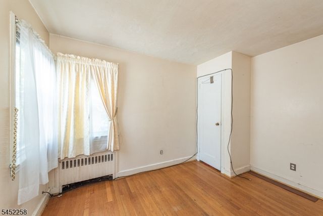 385 E 41St St, Paterson City, NJ 07504