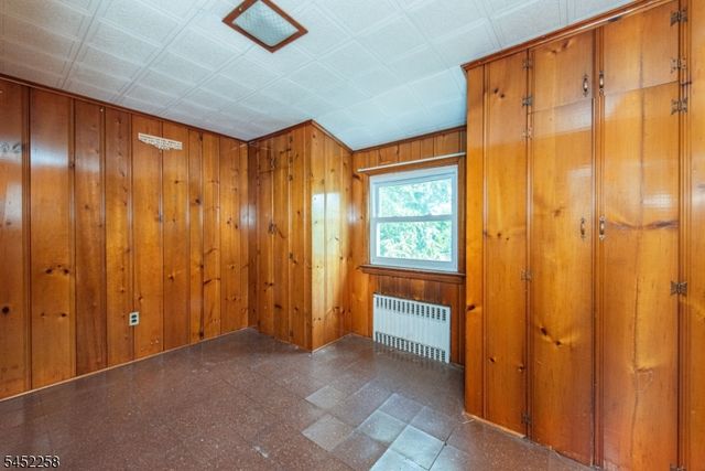 385 E 41St St, Paterson City, NJ 07504