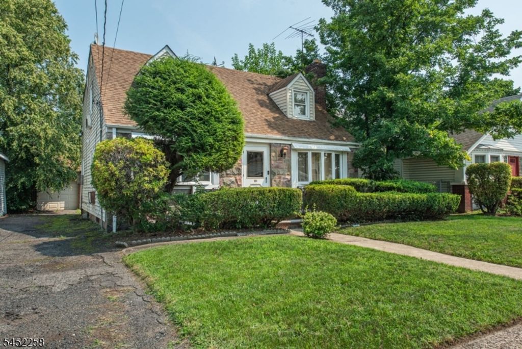385 E 41St St, Paterson City, NJ 07504 — photo 2