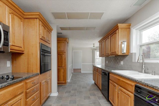 101 South Oaks Lane, Warner Robins, GA 31088