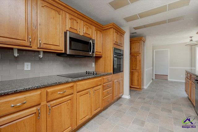 101 South Oaks Lane, Warner Robins, GA 31088