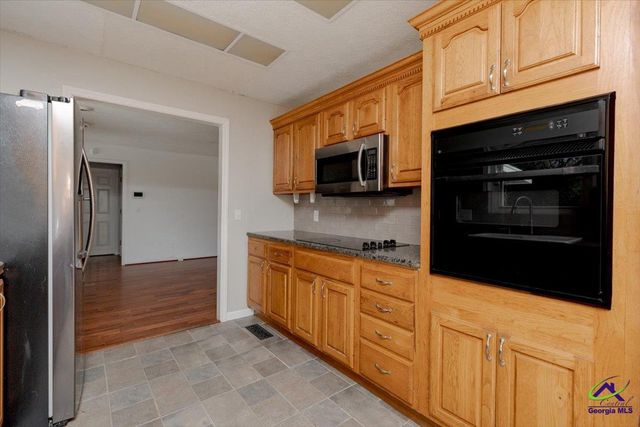 101 South Oaks Lane, Warner Robins, GA 31088