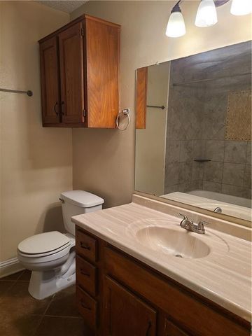 12405 Alderbrook DR B, Austin, TX 78758