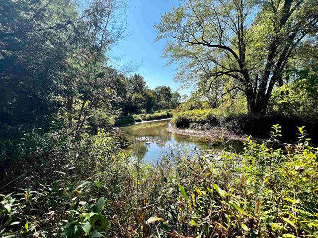 10 Castle Lane, Westford, VT 05494