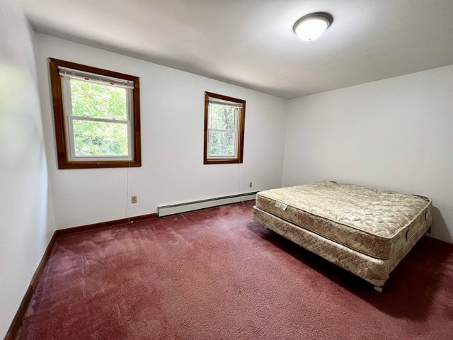 10 Castle Lane, Westford, VT 05494