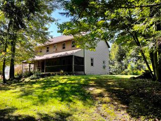 10 Castle Lane, Westford, VT 05494