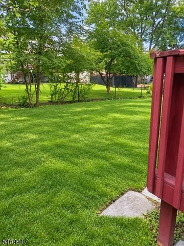 8 Marshall St, West Orange Twp., NJ 07052