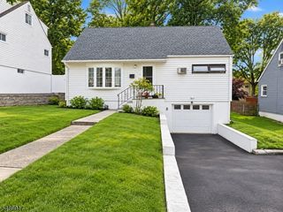 8 Marshall St, West Orange Twp., NJ 07052