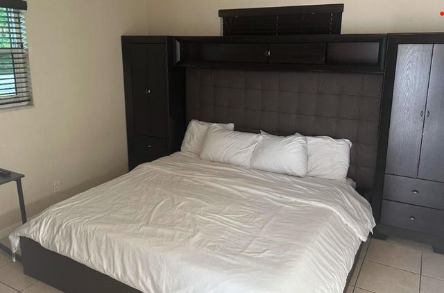 2481 NE 2nd Avenue, Boca Raton, FL 33431