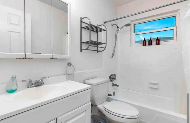 2481 NE 2nd Avenue, Boca Raton, FL 33431