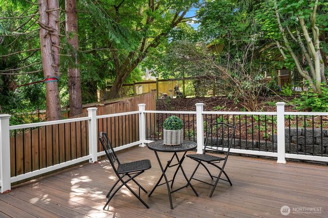 20321 128th Place NE, Woodinville, WA 98072