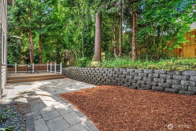 20321 128th Place NE, Woodinville, WA 98072
