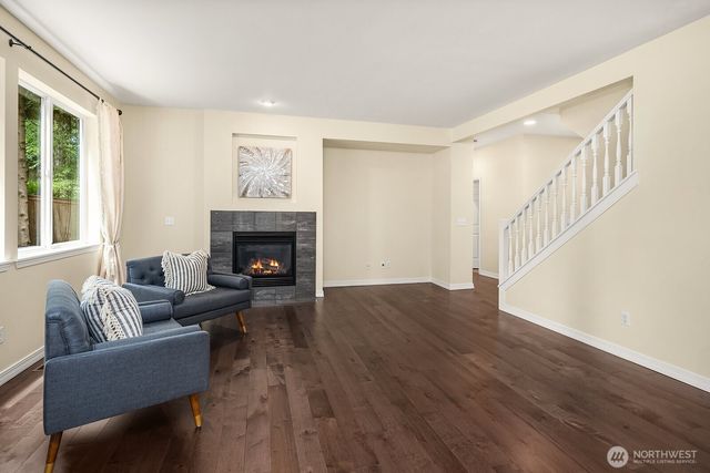20321 128th Place NE, Woodinville, WA 98072