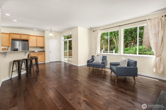 20321 128th Place NE, Woodinville, WA 98072