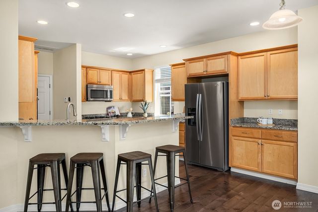 20321 128th Place NE, Woodinville, WA 98072