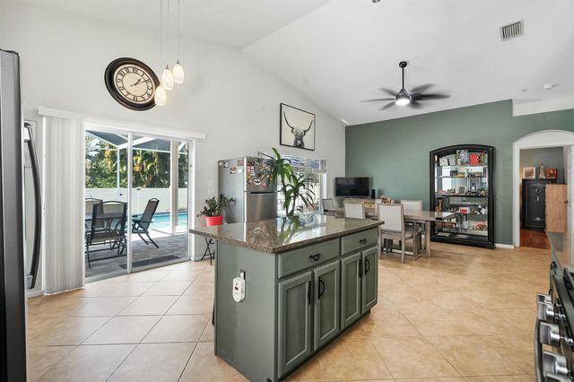 2480 SE Springtree Place, Stuart, FL 34997