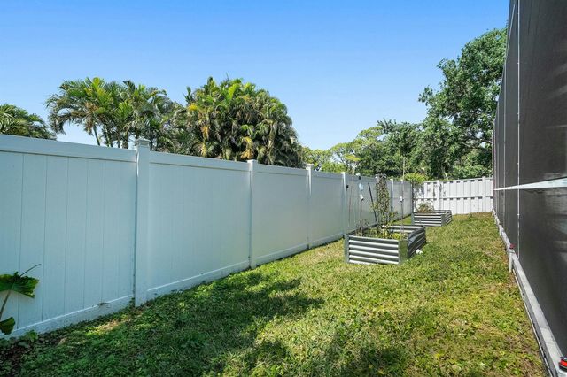2480 SE Springtree Place, Stuart, FL 34997