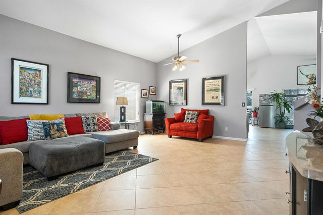 2480 SE Springtree Place, Stuart, FL 34997