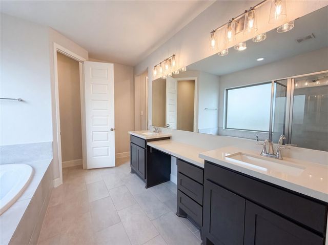 15418 Legacy Park Way, Pinehurst, TX 77362
