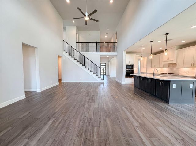 15418 Legacy Park Way, Pinehurst, TX 77362