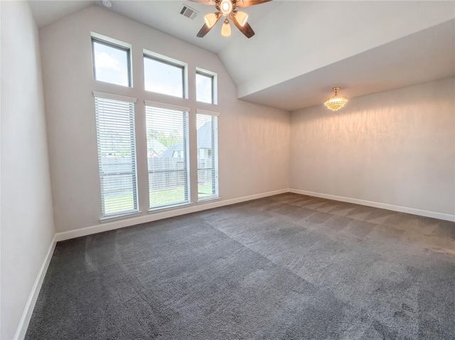 15418 Legacy Park Way, Pinehurst, TX 77362