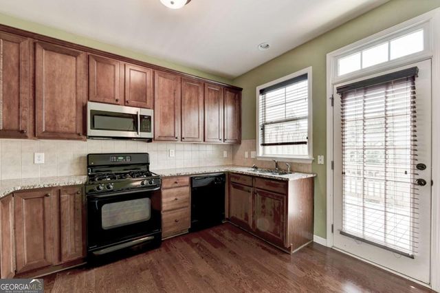 730 Grove Manor Park, Suwanee, GA 30024