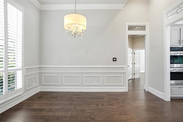 801 Ridgedale Court, Southlake, TX 76092