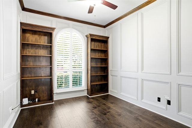 801 Ridgedale Court, Southlake, TX 76092