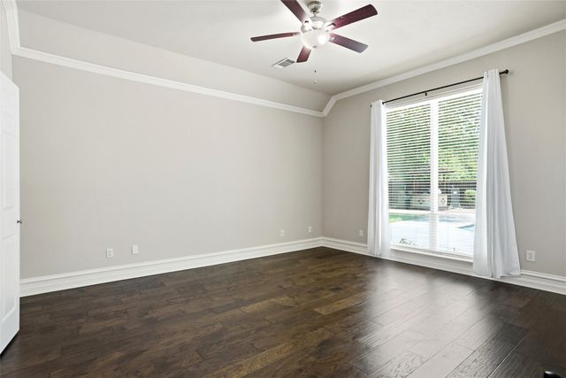 801 Ridgedale Court, Southlake, TX 76092