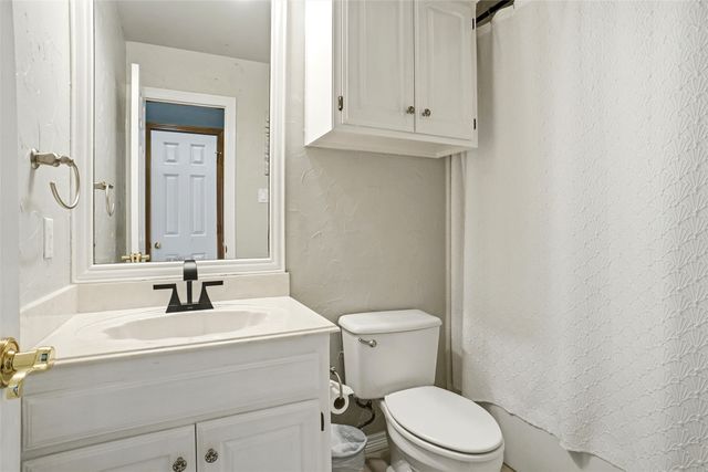 801 Ridgedale Court, Southlake, TX 76092