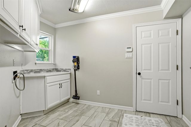 801 Ridgedale Court, Southlake, TX 76092