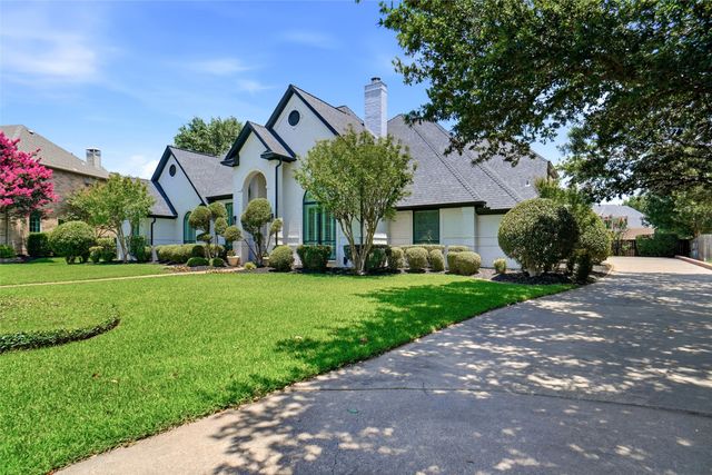 801 Ridgedale Court, Southlake, TX 76092