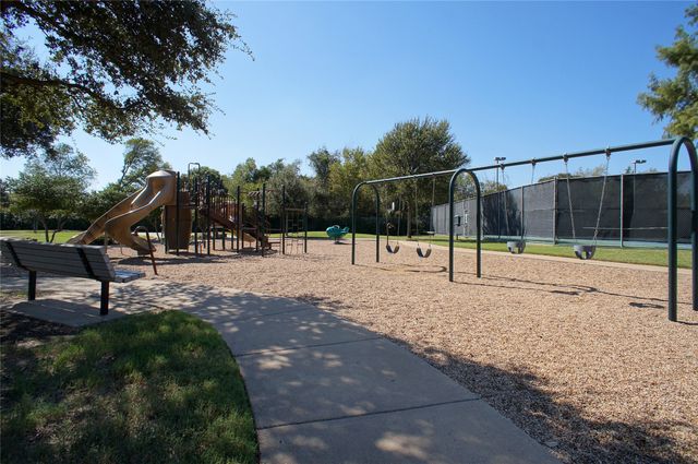 801 Ridgedale Court, Southlake, TX 76092