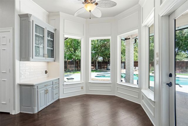 801 Ridgedale Court, Southlake, TX 76092