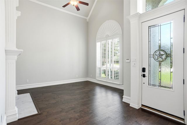 801 Ridgedale Court, Southlake, TX 76092