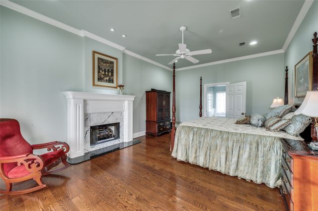 1827 Dr Sanders Road, Aubrey, TX 76227