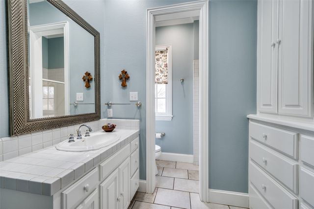 1827 Dr Sanders Road, Aubrey, TX 76227