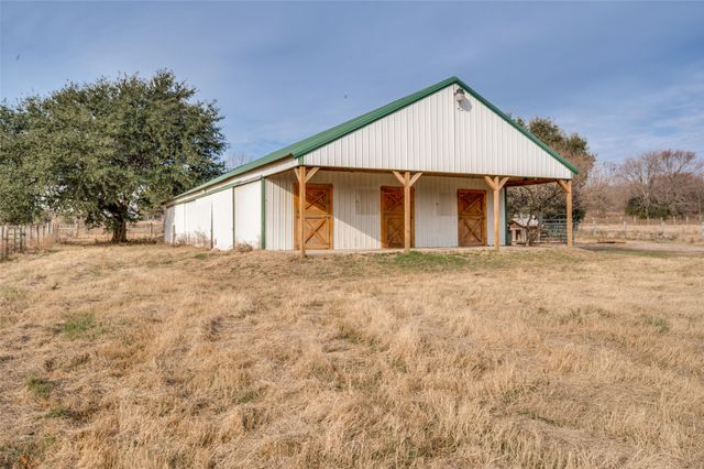 1827 Dr Sanders Road, Aubrey, TX 76227