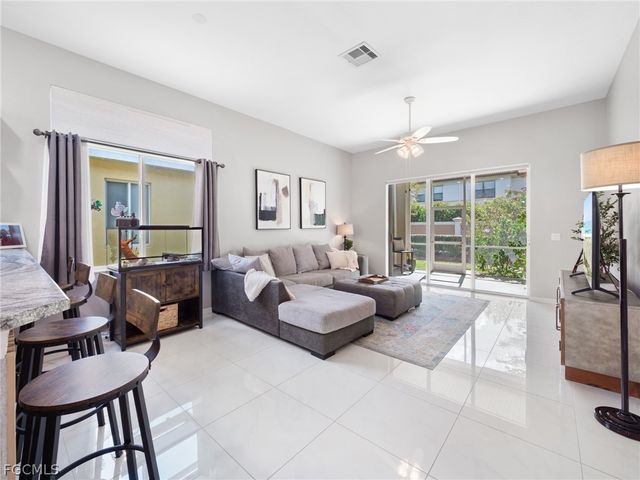 15620 Laguna Hills DR, Fort Myers, FL 33908