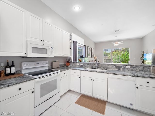 15620 Laguna Hills DR, Fort Myers, FL 33908