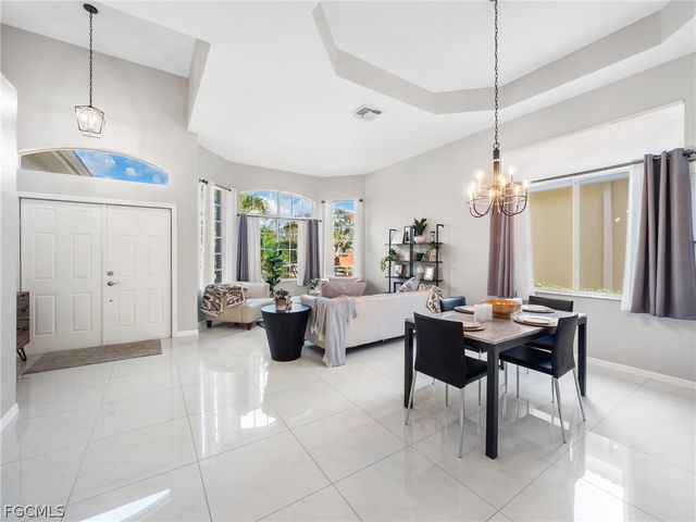 15620 Laguna Hills DR, Fort Myers, FL 33908