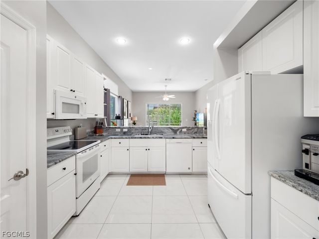 15620 Laguna Hills DR, Fort Myers, FL 33908