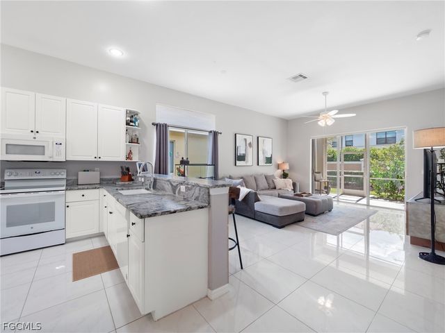 15620 Laguna Hills DR, Fort Myers, FL 33908