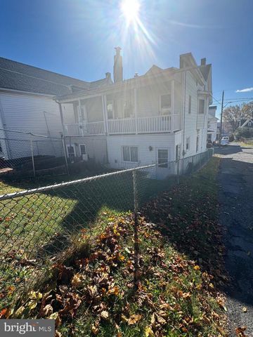 227 FLORIDA AVE, Shenandoah, PA 17976