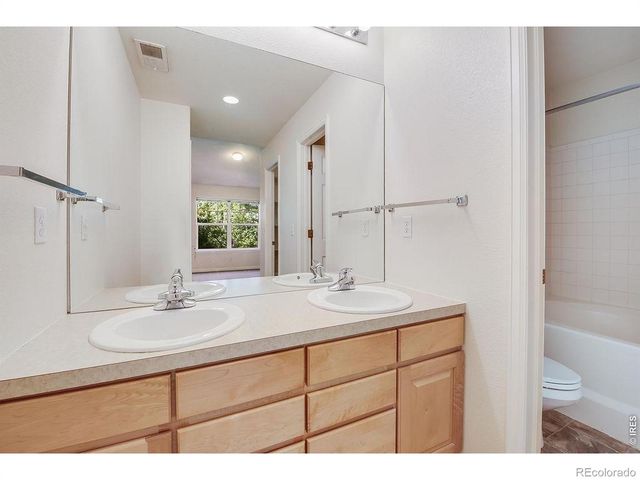 5225 white willow Drive 230, Fort Collins, CO 80528