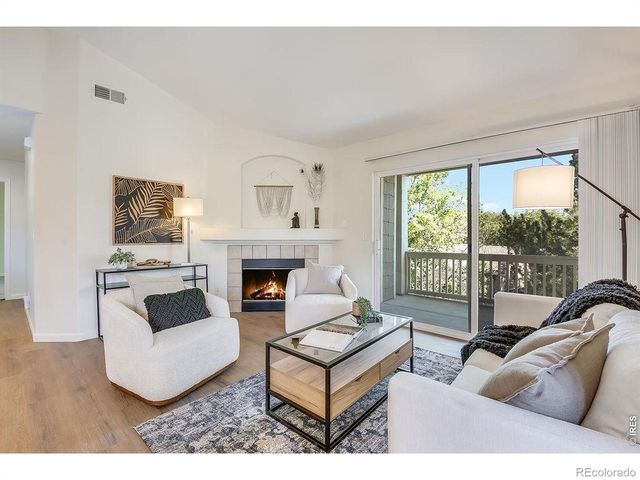 5225 white willow Drive 230, Fort Collins, CO 80528