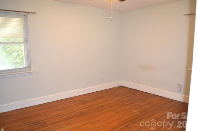 827 Mohigan Street, Charlotte, NC 28205