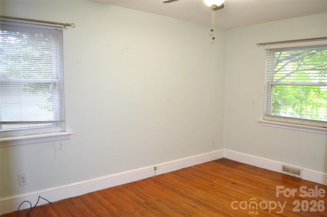 827 Mohigan Street, Charlotte, NC 28205